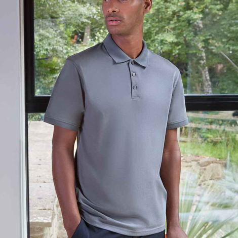 Kustom Kit : Élégance et qualité pour vos uniformes d'entreprise