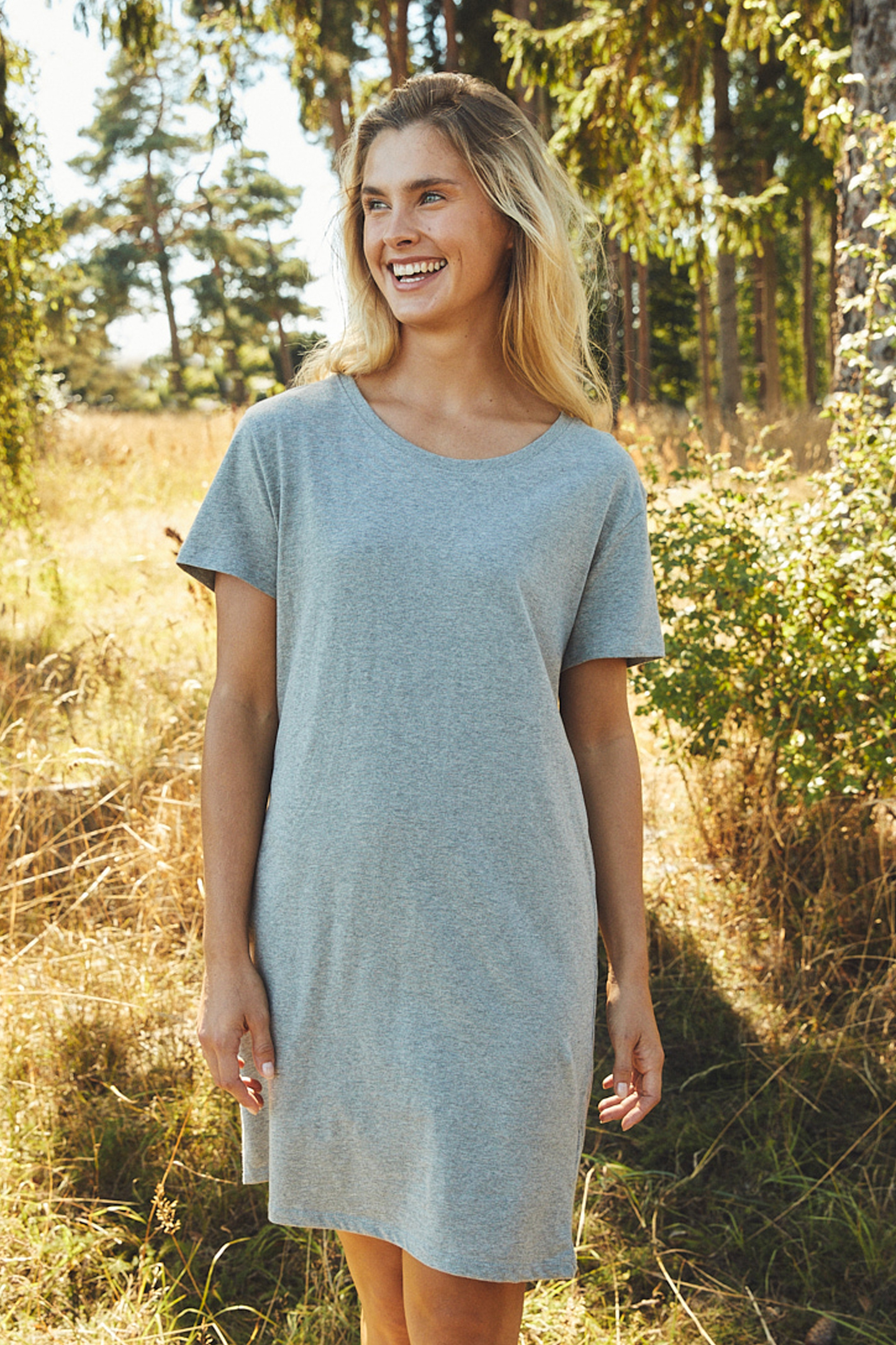 Robe pull à col rond pour femme