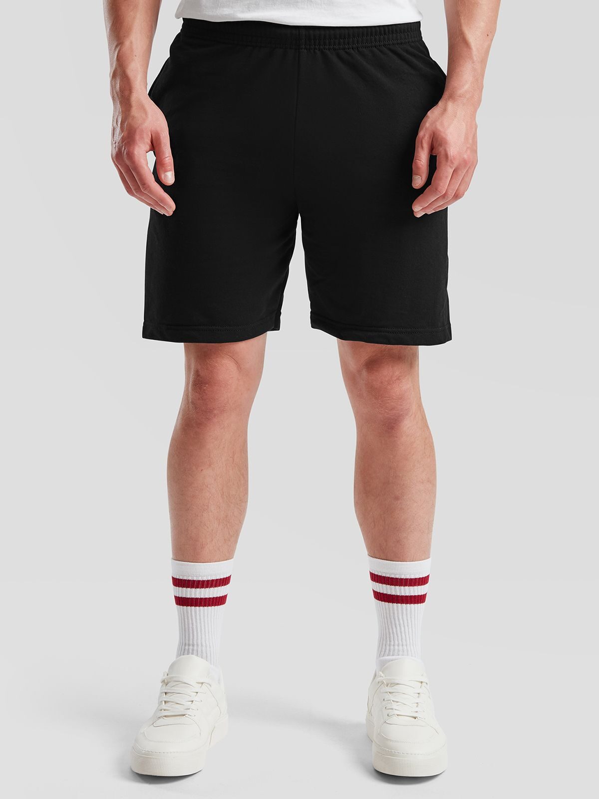 Short léger pour homme