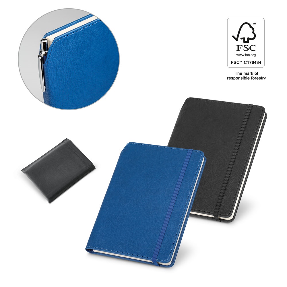 MORIAH. Carnet A5 en polyuréthane à pages lignées, fabriqué avec des matériaux certifiés FSC™ et d'autres matériaux contrôlés.