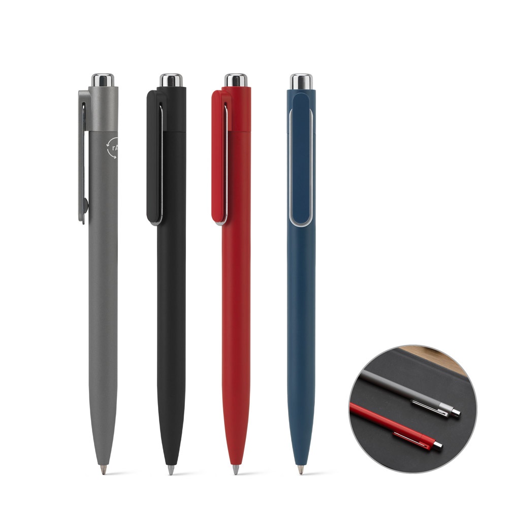 KYLIE. Stylo bille en aluminium (94 % recyclé) avec clip innovant.